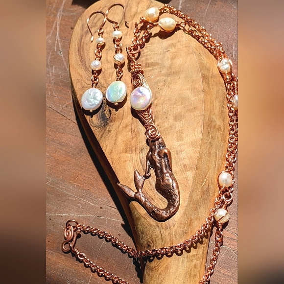 Mermaid Pendant Copper Jewelry Set Fresh Water Pearl Accents - Picture 13 of 16